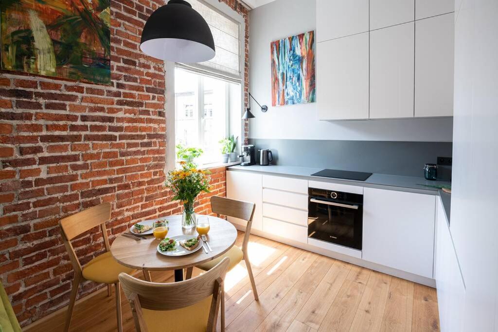 Elegant Apartment Luminis In Krakow'S Old City Exterior photo